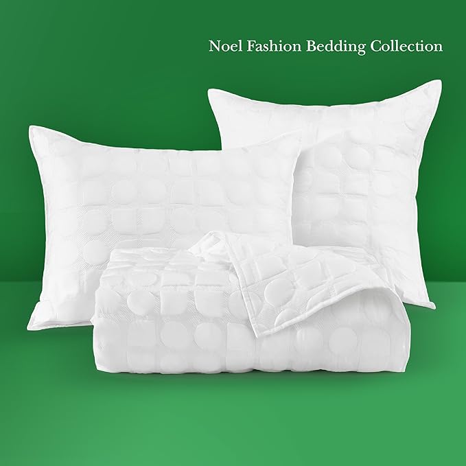 kate spade new york Noel Full/Queen Quilt Bedding Set, 200 Thread Count and 100% Cotton Cover, All Season 3 Piece Reversible Bedding Set, Machine Washable, Marshmallow
