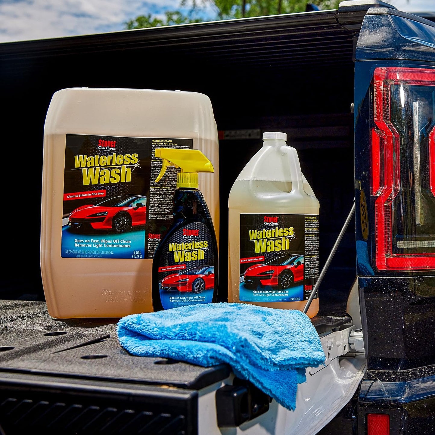 Stoner Car Care 92606 Waterless Wash Car Detailing Spray – Safe, Scratch-Free Formula Quickly Cleans, Shines & Protects Cars, Trucks, Boats, Motorcycles, RVs & More – No Soap or Hose Needed – 1 Gallon